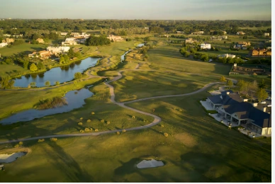 Premium playing conditions at Pilará Golf Club near Buenos Aires